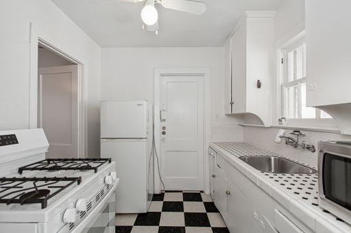 5918 La Vista Dr #3, Dallas, TX 75206-7218