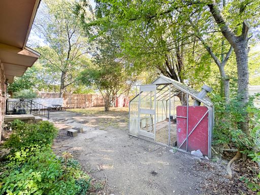 3226 San Medina Ave, Dallas, TX 75228-3128
