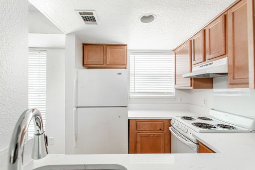 1901 N Fitzhugh Ave, #20, Dallas, TX 75204-4669