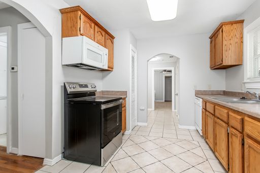 6340 Parkdale Dr, Dallas, TX 75227-6107