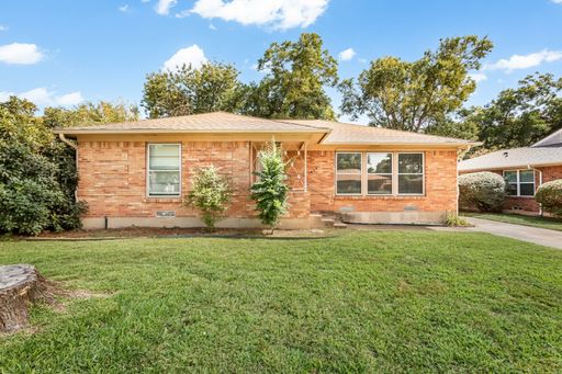 1830 Viewcrest Dr, Dallas, TX 75228-4216