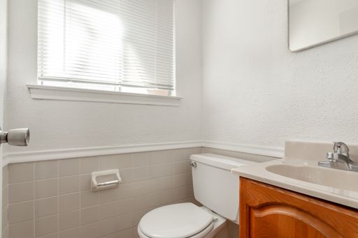 2121 Travis Dr, Carrollton, TX 75006-7650