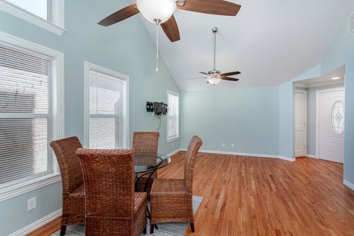 4139 Rosser Sq, Dallas, TX 75244-6643