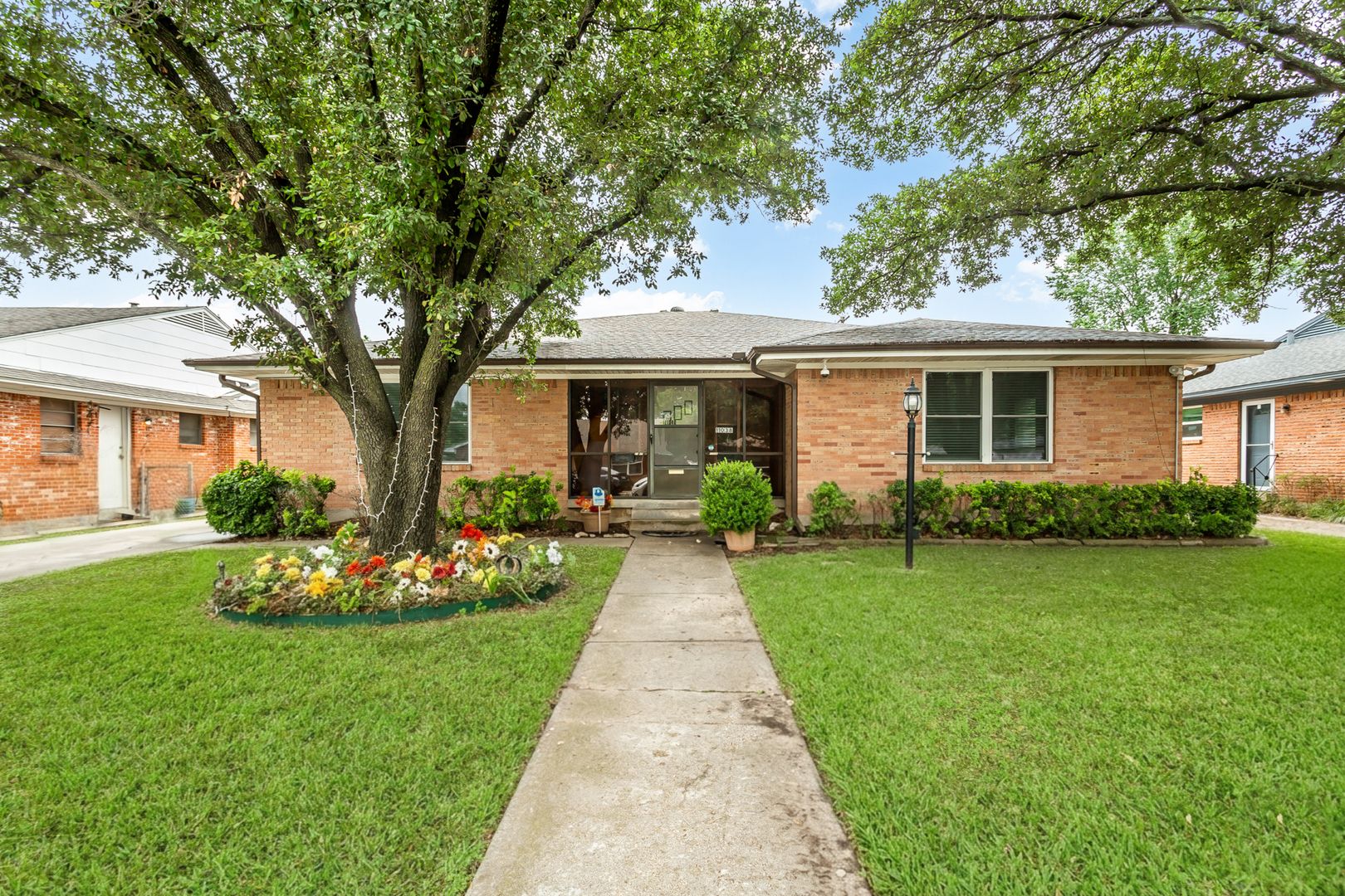 Dallas House: 11038 Wyatt St