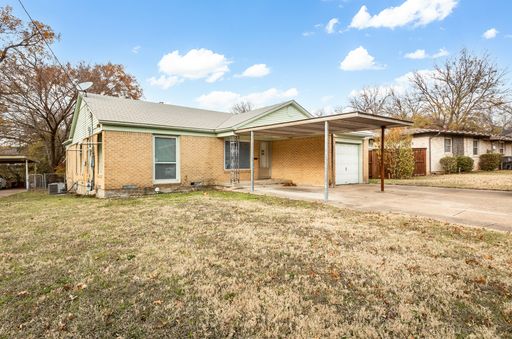 3311 Tooms St, Dallas, TX 75227-6345