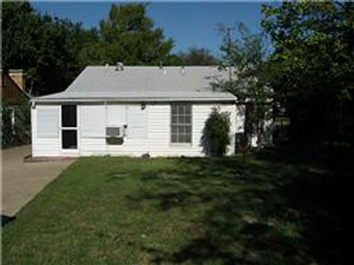8910 Santa Clara Dr, Dallas, TX 75218-4135