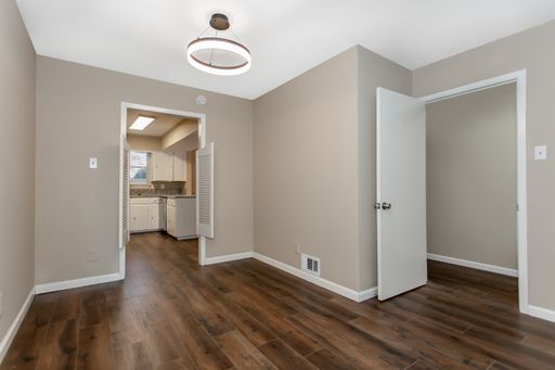 7551 Brentcove Cir, Dallas, TX 75214-1808