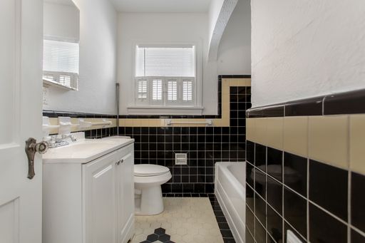 5705 Ross Ave, Dallas, TX 75206-7927