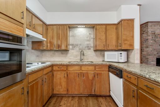 7505 Brentcove Cir, Dallas, TX 75214-1808
