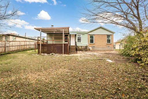 3311 Tooms St, Dallas, TX 75227-6345