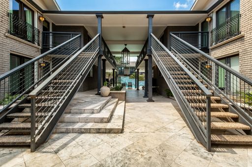 10205 Regal Oaks Dr., Apt #123, Dallas, TX 75230-4945