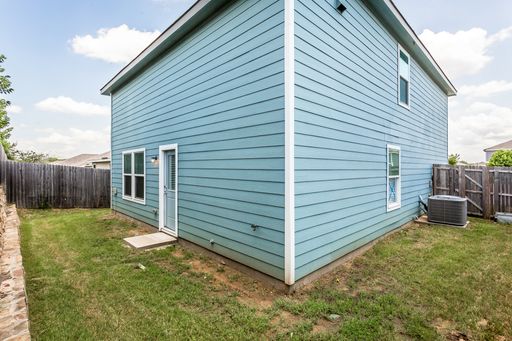 9213 Marilyn Pl, Dallas, TX 75227-0050