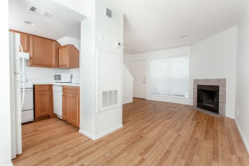 1901 N Fitzhugh Ave, #20, Dallas, TX 75204-4669