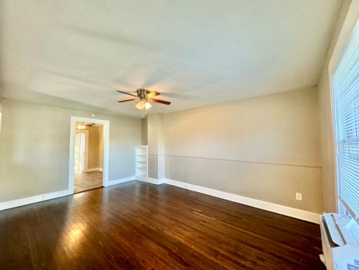 5738 Worth St, Dallas, TX 75214-4611