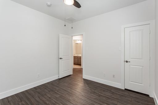 4738 Coyote Trl, Dallas, TX 75227-2821