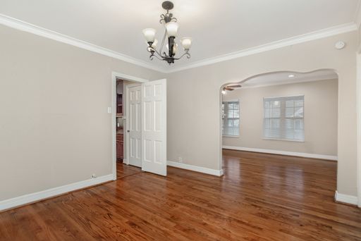 6219 Penrose Ave, Dallas, TX 75214-3041