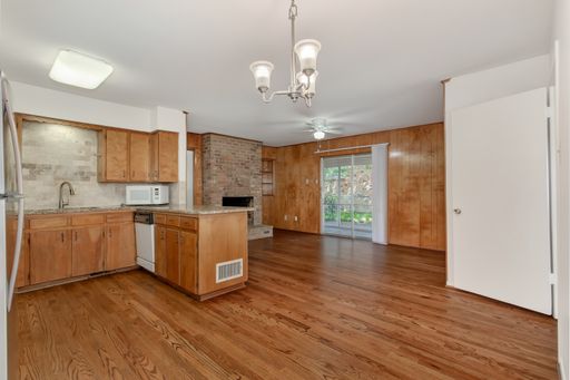 7505 Brentcove Cir, Dallas, TX 75214-1808