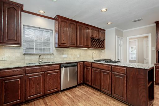 6219 Penrose Ave, Dallas, TX 75214-3041