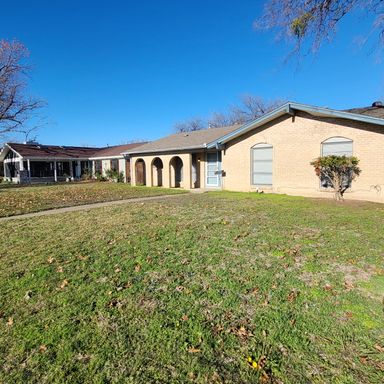 1026 Brookshire Cir, Garland, TX 75043-5019