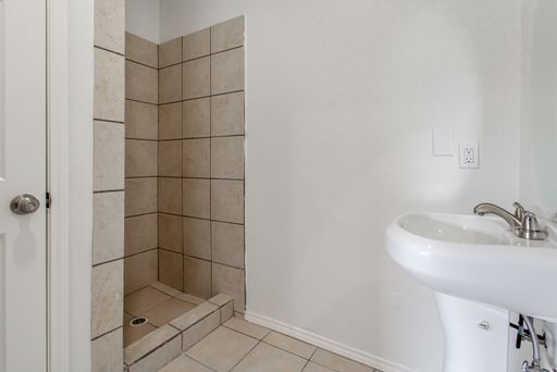 4713 Virginia Ave , #E, Dallas, TX 75204-4806