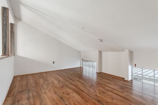 13109 Burninglog Ln, Dallas, TX 75243-2127