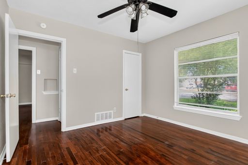 10943 Desdemona Dr, Dallas, TX 75228-2532