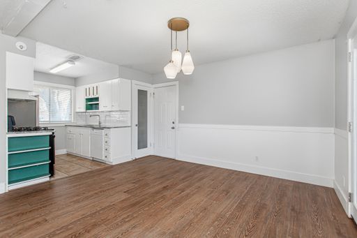 2121 Travis Dr, Carrollton, TX 75006-7650