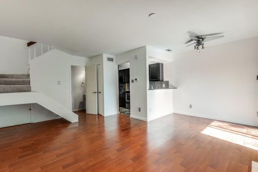 5740 Martel Ave Apt B14, Dallas, TX 75206-5747