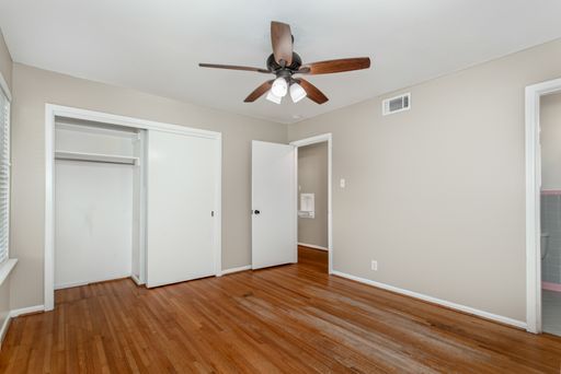 1830 Viewcrest Dr, Dallas, TX 75228-4216
