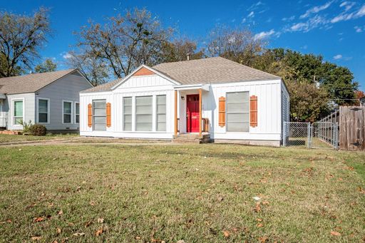 5829 E Mockingbird Ln, Dallas, TX 75206-5423