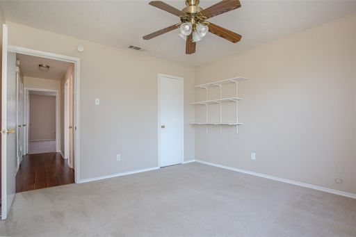 7010 Kingsbury Dr, Dallas, TX 75231-7202