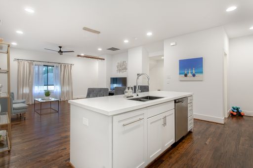 5602 Lindell Ave Unit C, Dallas, TX 75206-8702