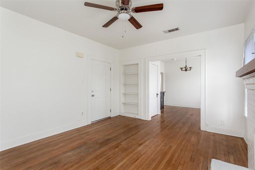 4807 1/2 Reiger Ave, Dallas, TX 75246-1264