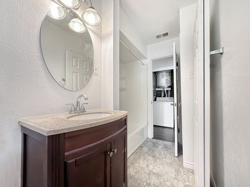 3226 San Medina Ave, Dallas, TX 75228-3128