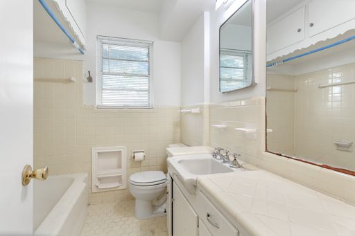 6506 Saint Moritz Ave, Dallas, TX 75214-2428