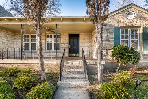 6219 Penrose Ave, Dallas, TX 75214-3041