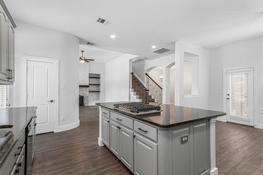 4738 Coyote Trl, Dallas, TX 75227-2821