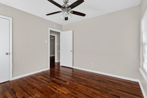10943 Desdemona Dr, Dallas, TX 75228-2532