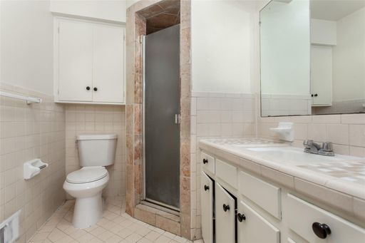 7445 Brentcove Circle, Dallas, TX 75214-1806