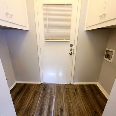 1026 Brookshire Cir, Garland, TX 75043-5019