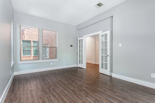 4738 Coyote Trl, Dallas, TX 75227-2821