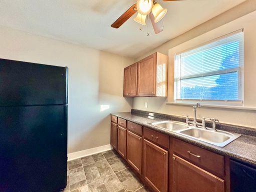 5738 Worth St, Dallas, TX 75214-4611