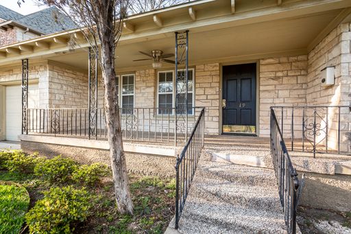 6219 Penrose Ave, Dallas, TX 75214-3041