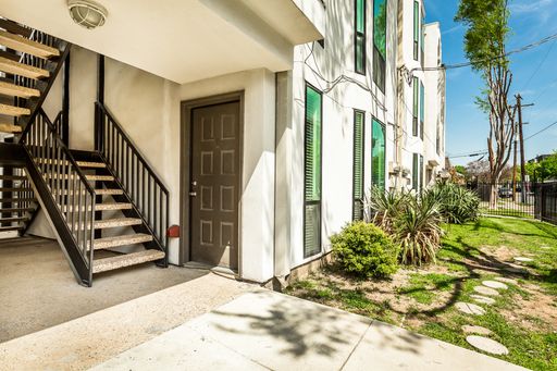 2002 N Fitzhugh Ave, #1, Dallas, TX 75204-4665