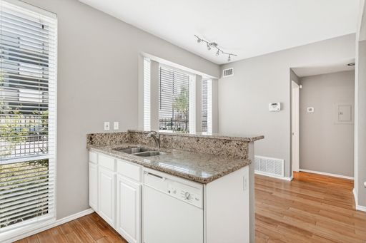 2002 N Fitzhugh Ave, #2, Dallas, TX 75204-4665