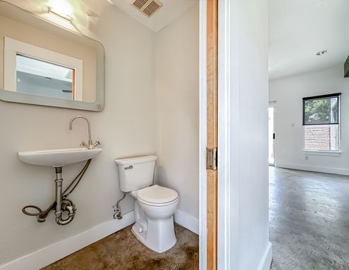 417 S Beacon St, Dallas, TX 75223-1603