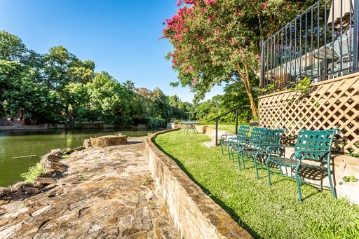 6737 Lakefair Circle, Dallas, TX 75214-2737