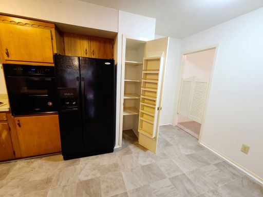 7409 Brentcove Cir, Dallas, TX 75214-1806