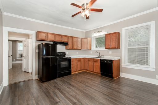 5736 Worth St, Dallas, TX 75214-4611