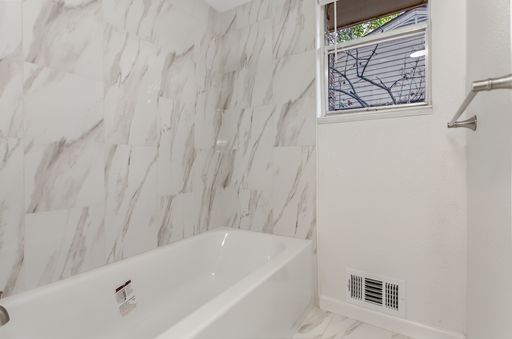 7551 Brentcove Cir, Dallas, TX 75214-1808